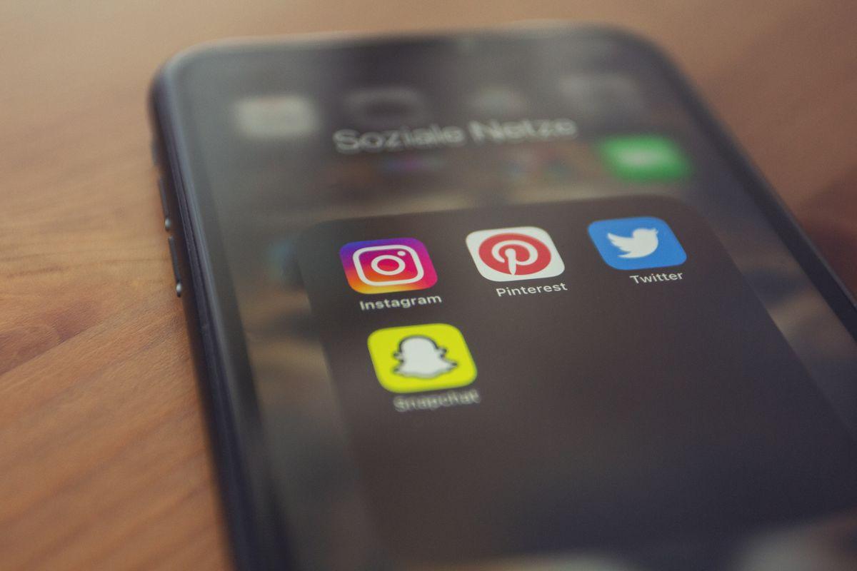 Multi-platform social media presence across apps